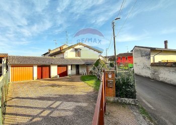 Casa all\'aperto - Semi-detached house via San Pietro
 
17, Suardi - photo 21