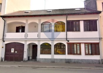 Edificio all\'aperto - Independent house corso Milano
 
5/A, Vigevano - photo 1