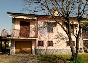 Casa all\'aperto - Villa Via Roma
 
19, Suardi - photo 2