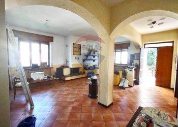 Soggiorno - Villa Via Roma
 
19, Suardi - photo 5