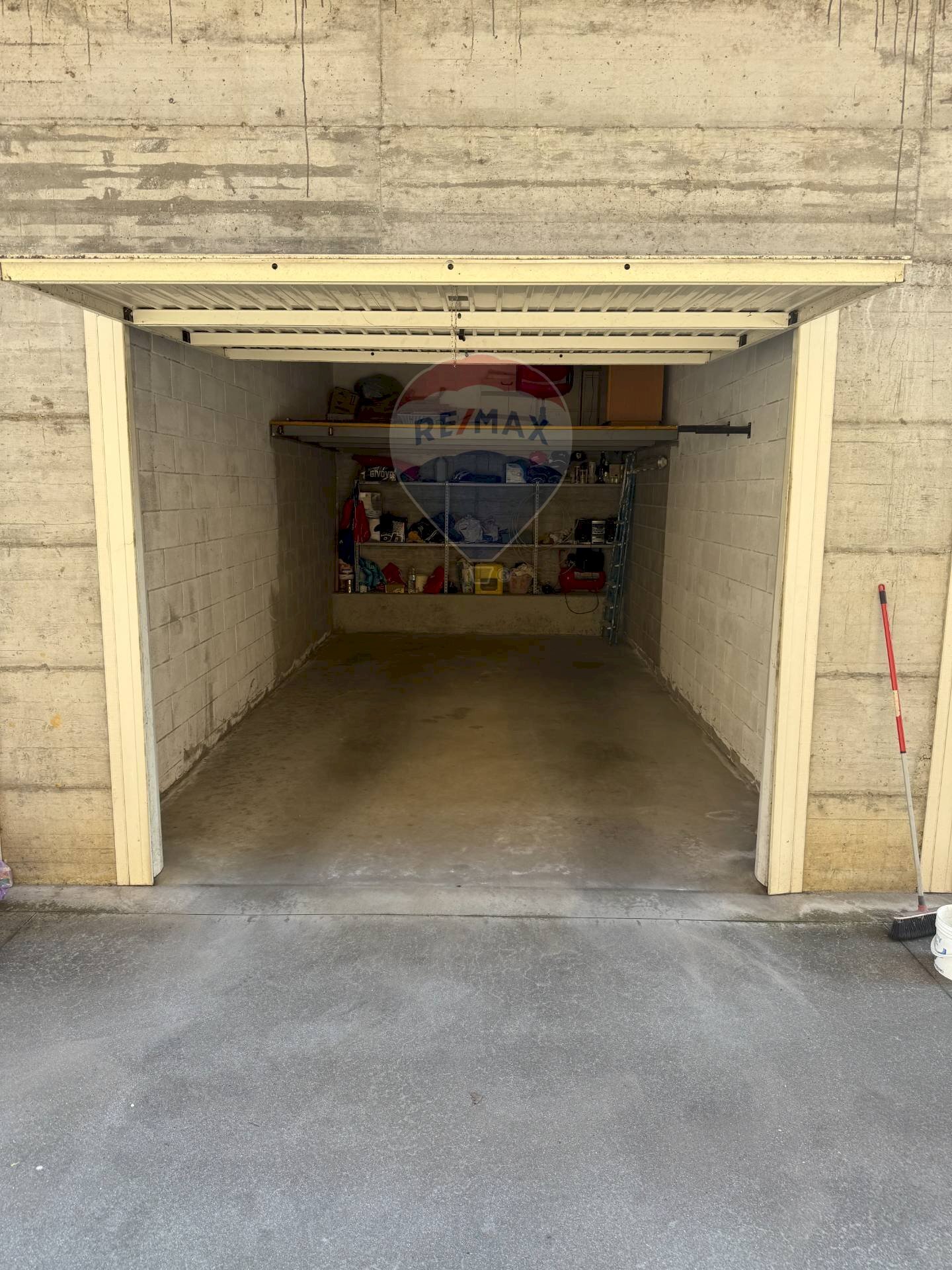 Parcheggio - Box via Montale
 
8, Cura Carpignano - photo 3