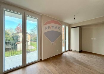 Stanza vuota - Trilocale via delle grazie, Albuzzano - foto 2