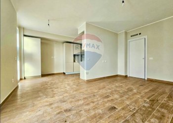 Stanza vuota - Trilocale Via Delle Grazie
 
33, Albuzzano - foto 3