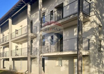 Edificio all\'aperto - Trilocale Via Delle Grazie
 
33, Albuzzano - foto 12