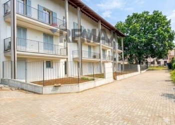 Edificio all\'aperto - Four-room apartment via della grazie, Albuzzano - photo 3