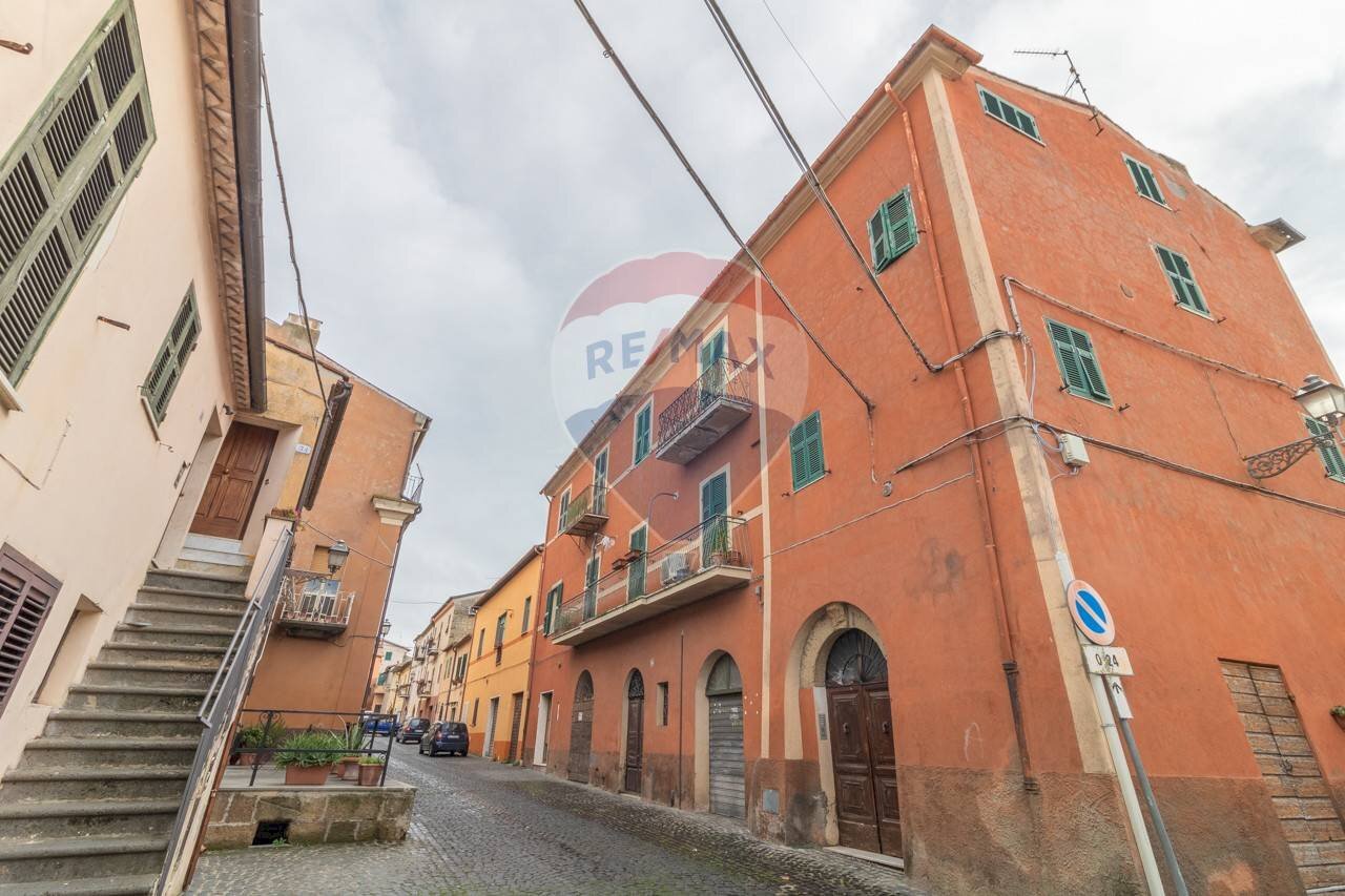 Edificio all\'aperto - Appartamento Via Camillo Benso di Cavour
 
23, Cellere - foto 2