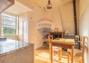 Sala da pranzo - Appartamento Via Camillo Benso di Cavour
 
23, Cellere - foto 10