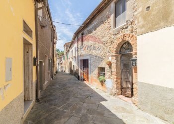 Edificio all\'aperto - Trilocale Cavour
 
23, Magliano in Toscana - foto 2