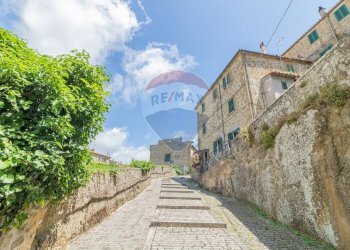 Edificio all\'aperto - Bilocale colle san martino
 
2, Farnese - foto 3