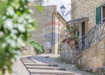 Casa all\'aperto - Bilocale colle san martino
 
2, Farnese - foto 8