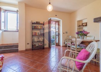 Sala da pranzo - Bilocale colle san martino
 
2, Farnese - foto 15