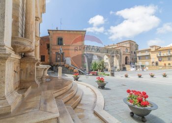 Edificio all\'aperto - Bilocale colle san martino
 
2, Farnese - foto 24