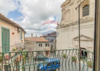 Balcone - Quadrilocale Via Carlo Emanuele
 
25, Ischia di Castro - foto 1