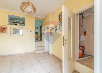 Hall / corridoio - Quadrilocale Via Carlo Emanuele
 
25, Ischia di Castro - foto 10