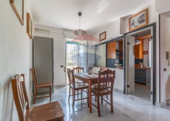 Sala da pranzo - Trilocale Via Amerigo Vespucci
 
13, Canino - foto 11