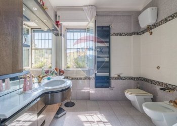 Bagno - Trilocale Via Amerigo Vespucci
 
13, Canino - foto 21