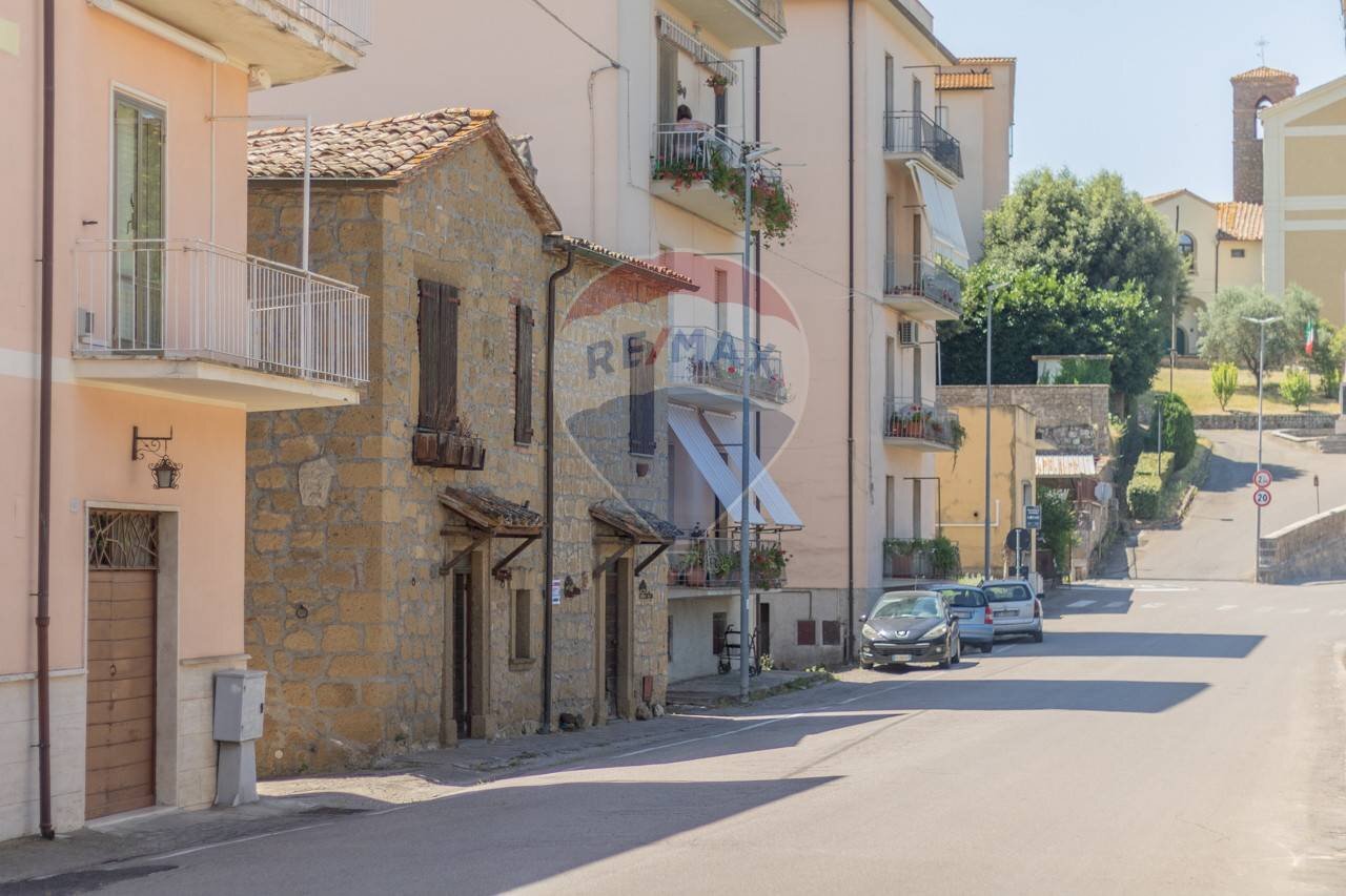 Edificio all\'aperto - Casa indipendente Via San Magno
 
84, Farnese - foto 3