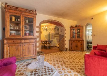 Soggiorno - Casa indipendente Via San Magno
 
84, Farnese - foto 2