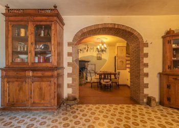Sala da pranzo - Casa indipendente Via San Magno
 
84, Farnese - foto 9