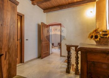 Hall / corridoio - Casa indipendente Via San Magno
 
84, Farnese - foto 16