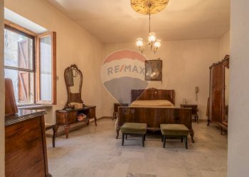 Sala da pranzo - Casa indipendente Via San Magno
 
84, Farnese - foto 17