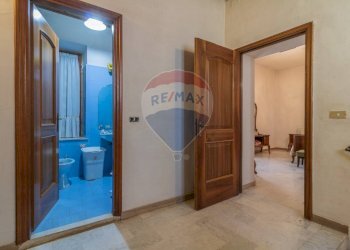 Hall / corridoio - Casa indipendente Via San Magno
 
84, Farnese - foto 20