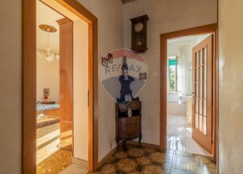 Hall / corridoio - Quadrilocale Via Aldo Moro
 
14, Ischia di Castro - foto 25