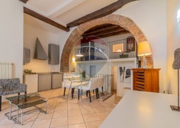 Sala da pranzo - Loft via trento e trieste
 
18, Montalto di Castro - foto 1