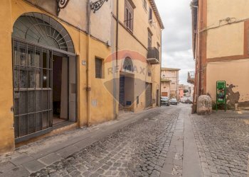 Edificio all\'aperto - Loft via trento e trieste
 
18, Montalto di Castro - foto 4
