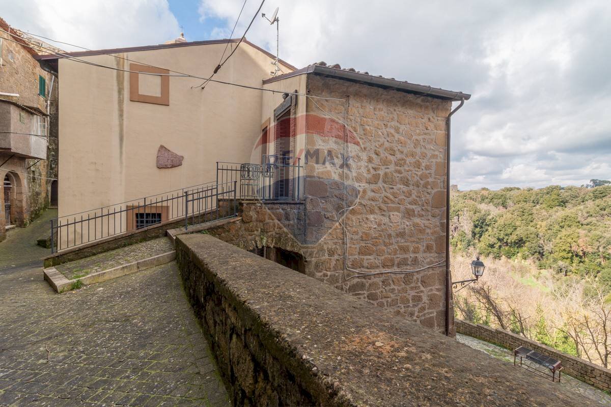 Casa all\'aperto - Quadrilocale Via Delle Cantine
 
113/A, Ischia di Castro - foto 3