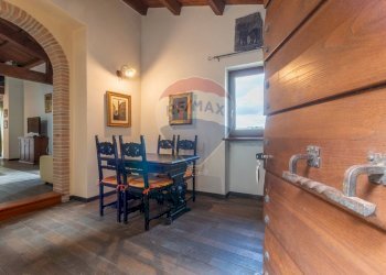 Sala da pranzo - Quadrilocale Via Delle Cantine
 
113/A, Ischia di Castro - foto 11