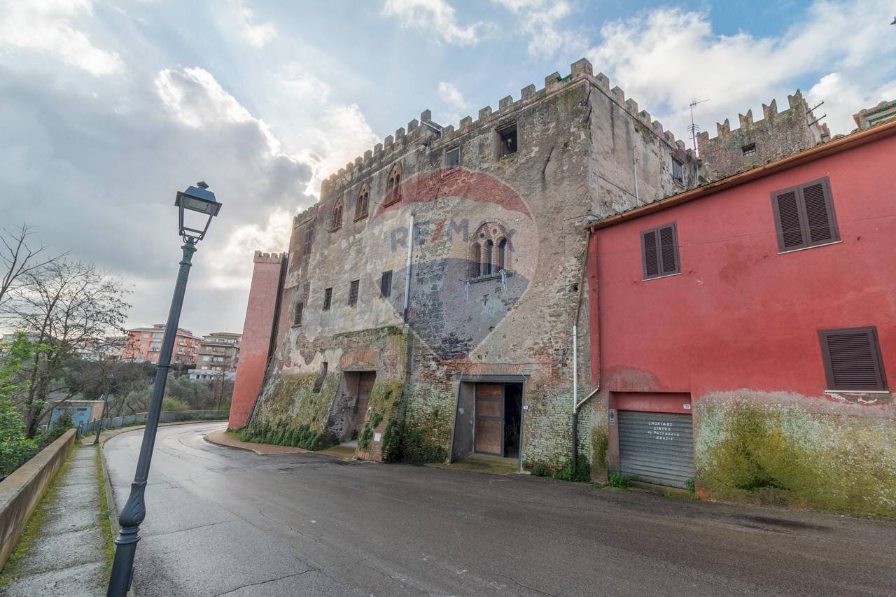 Casa all\'aperto - Rustico Circonvallazione Vulci
 
22, Montalto di Castro - foto 1