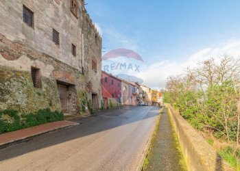 Edificio all\'aperto - Rustico Circonvallazione Vulci
 
22, Montalto di Castro - foto 5
