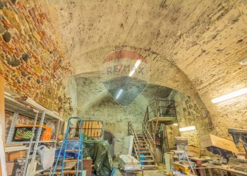 Cantina - Rustico Circonvallazione Vulci
 
22, Montalto di Castro - foto 11