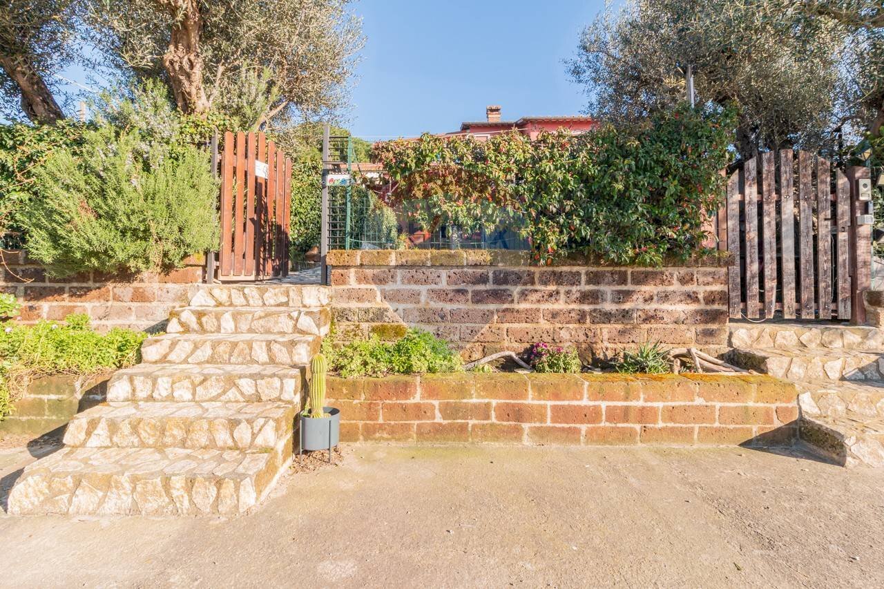 Giardino - Villa a Schiera Strada del Tirreno
 
11, Montalto di Castro - foto 1