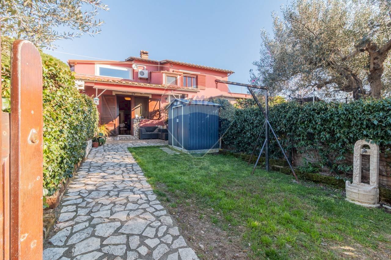 Casa all\'aperto - Villa a Schiera Strada del Tirreno
 
11, Montalto di Castro - foto 2