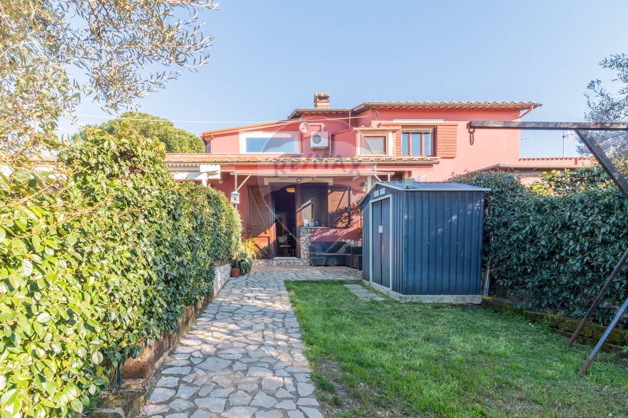 Casa all\'aperto - Villa a Schiera Strada del Tirreno
 
11, Montalto di Castro - foto 2