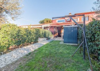 Giardino - Villa a Schiera Strada del Tirreno
 
11, Montalto di Castro - foto 5