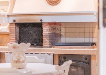 Dettagli - Bilocale Via Del Fiore
 
77, Ischia di Castro - foto 12