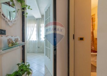 Hall / corridoio - Bilocale Via Del Fiore
 
77, Ischia di Castro - foto 15