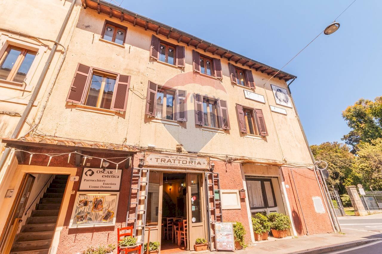 Edificio all\'aperto - Trilocale Via Dante Alighieri
 
6, Orbetello - foto 2