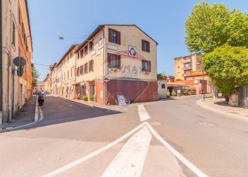 Edificio all\'aperto - Trilocale Via Dante Alighieri
 
6, Orbetello - foto 5