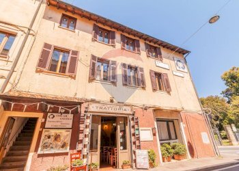 Edificio all\'aperto - Trilocale Via Dante Alighieri
 
6, Orbetello - foto 2