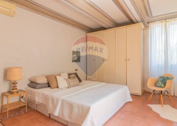 Camera / camera da letto - Trilocale Via Dante Alighieri
 
6, Orbetello - foto 24