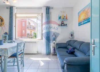 Sala da pranzo - Trilocale Via Peleo Caporossi
 
5, Ischia di Castro - foto 7