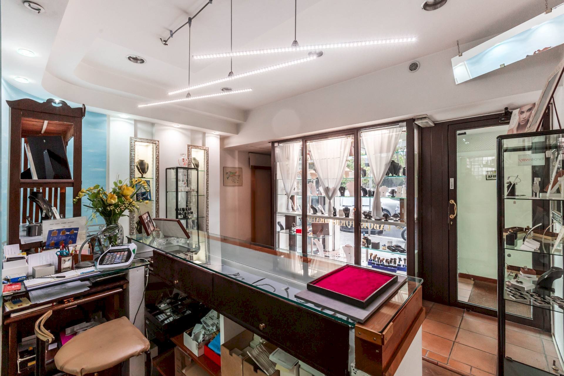 Foto 3 - Negozio Via Giacinto Pullino
60, Roma - foto 3