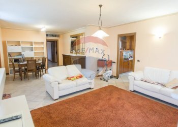 Sala da pranzo - Quadrilocale Frazione Fornio, Fidenza - foto 8