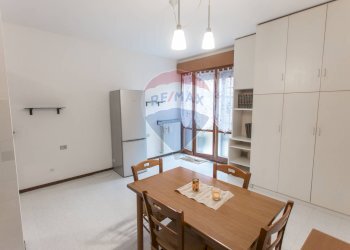 Sala da pranzo - One-room apartment Via Parma
 
33, Salsomaggiore Terme - photo 4