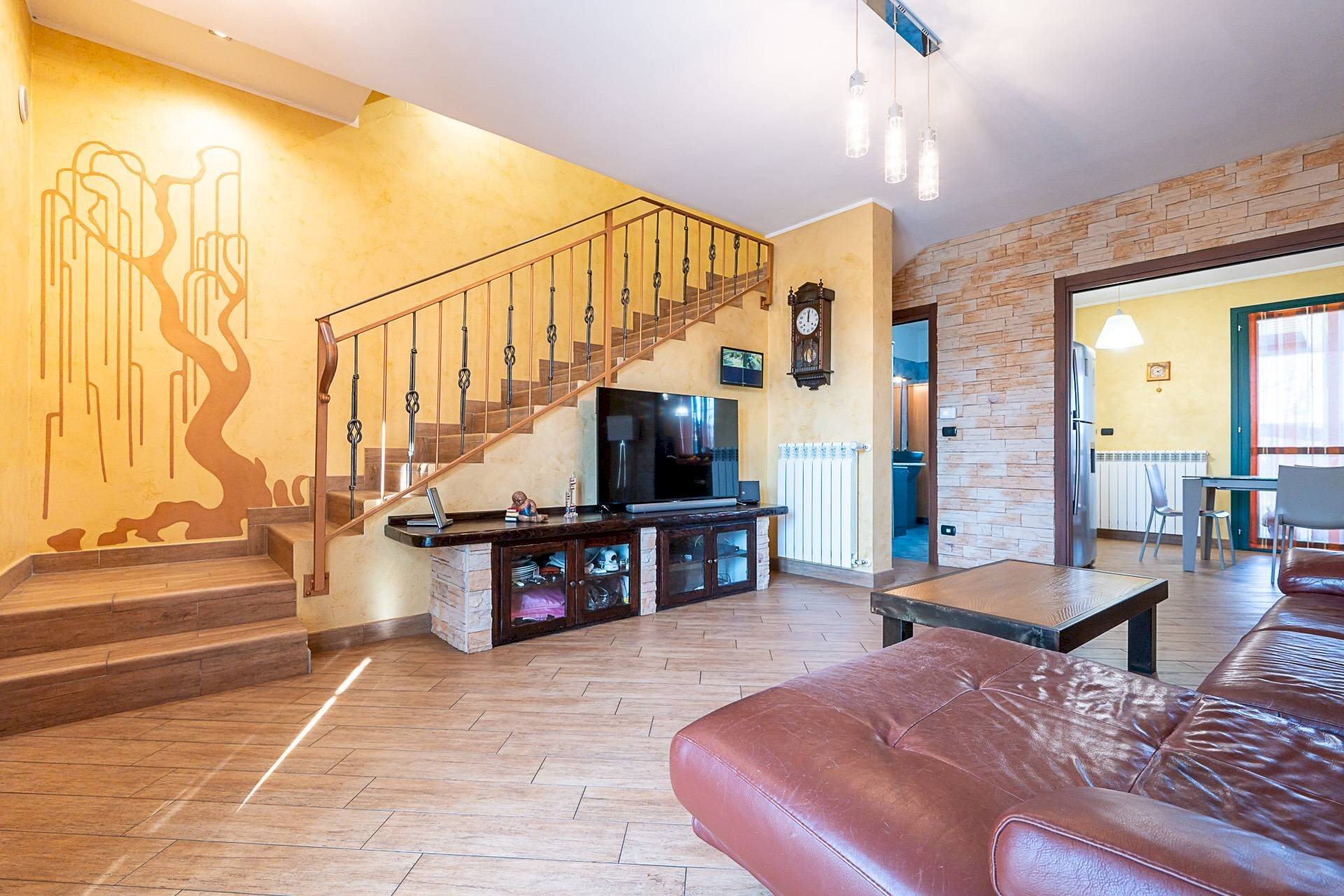 Foto 2 - Villa a Schiera via Fratelli Bandiera
 
22, Rivalta di Torino - foto 2