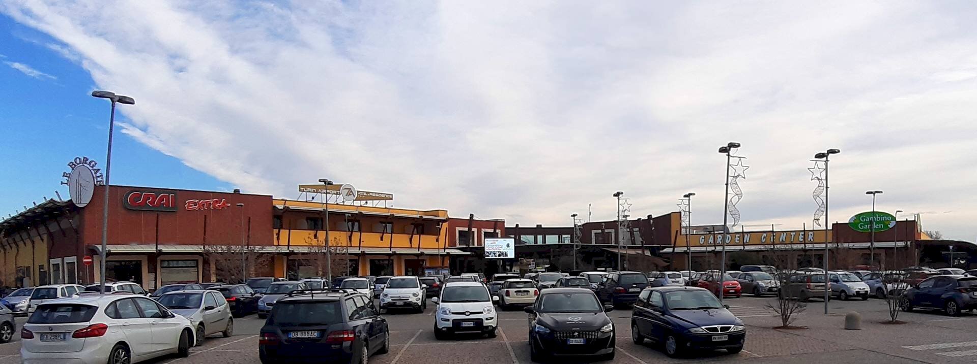 Foto 1 - Commercial Activity Via Torino
 
168, San Francesco al Campo - photo 1